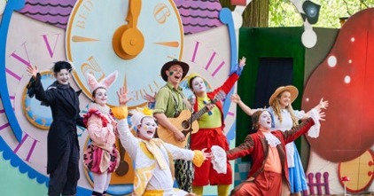 Fall Down the Rabbit Hole This Easter: A Magical Alice in Wonderland Experience for the Whole Family!